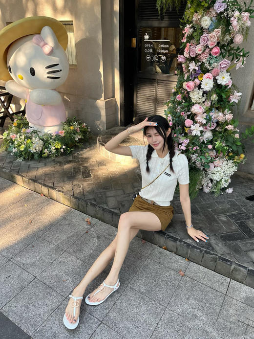 【非质量问题不退换】MiuMiu 26早春新款短袖（XHH） 商品图3