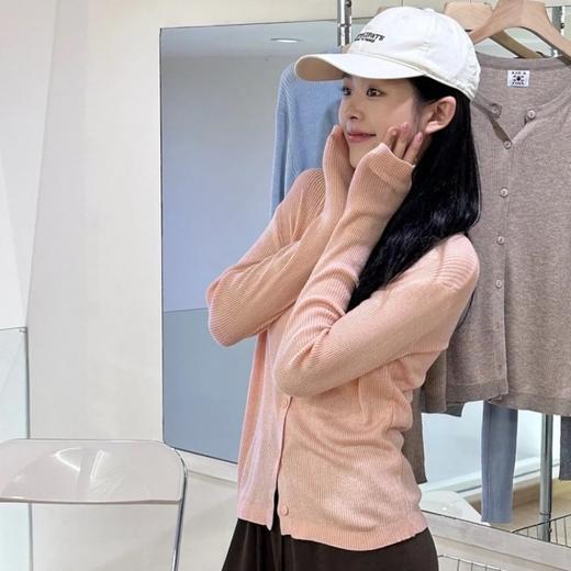 佐姿莎 轻薄调色盘针织开衫 软糯云感面料 透气不闷汗 显瘦坑条肌理 藏住拜拜肉小肚腩 小个子穿出纸片人既视感 9色闭眼入 商品图3