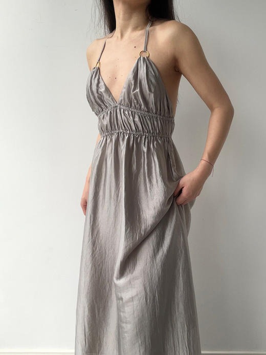 SIJIA｜SS2628 银灰⾦属环挂脖连⾐裙 商品图0