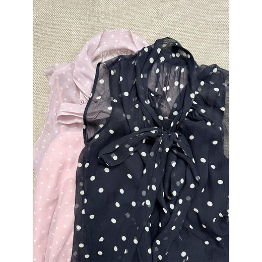 且听风吟 法式波尔卡经典浪漫波点 飘带真丝波点无袖小衫 真丝顺纡 配送全棉吊带背心 商品图6