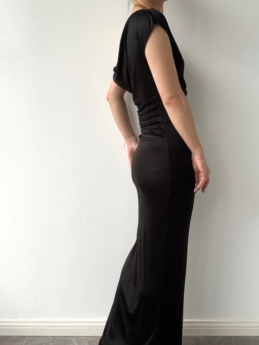 SIJIA｜SS2653 黑色醋酸斜肩短袖连衣裙 商品图1