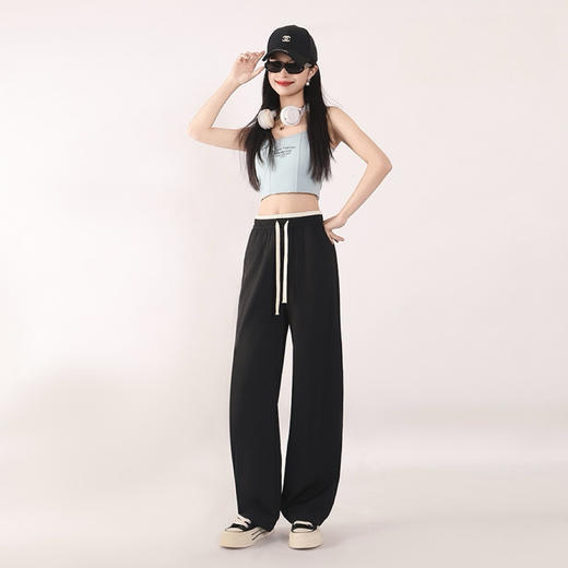 爆仓72小时内发货【透梦-春夏撞色肌理裤】甄选舒适防晒面料，高腰阔腿版型设计，遮肉显瘦不挑身材，轻松拉长腿部线条，小个子高个子轻松驾驶，尽显时髦活力 商品图3