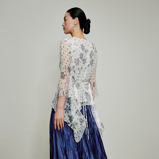 【林栖设计小店】生命之息|复古优雅多色不规则飞片2026夏新款轻盈真丝衫1962164 商品图7