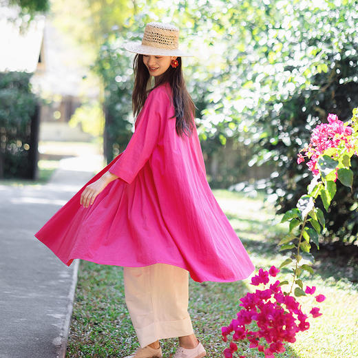 绽放096朵/影后*亚麻棉宽松压褶大摆休闲度假圆领七分袖连衣裙夏 商品图3