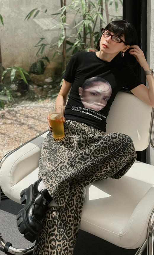 普拉达 乐福鞋系列的两款 款1⃣️经典一脚蹬 款2⃣️厚底一脚蹬 商品图12