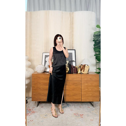 【贝拉推荐】向阳而生 重磅100醋酸圆U领背心 高级抗皱光泽感S-XXL 夏季百搭经典款 商品图5