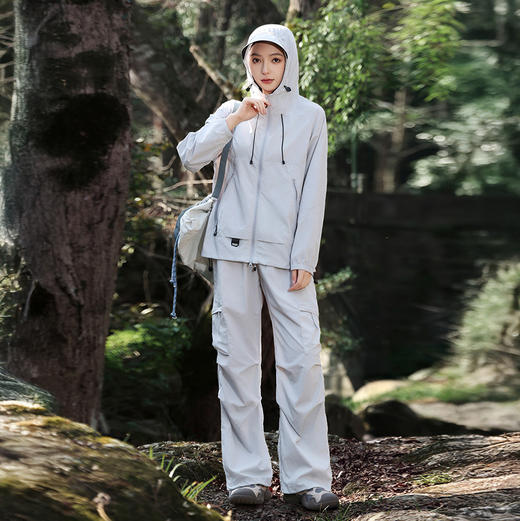 BHOVKEM 情侣款休闲速干防晒套装 防晒外套/防晒长裤/防晒短裤 轻薄有型 春夏两穿 商品图3