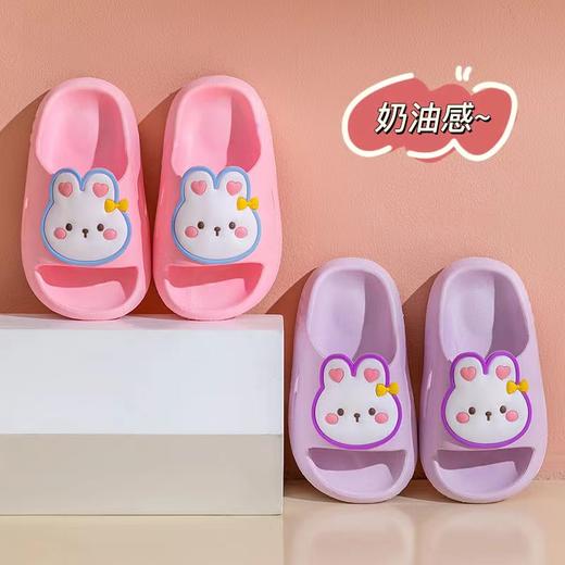 【238元气糖果系小白兔拖鞋】试问这样一双神仙凉拖谁能不爱  尤其是家里的小孩子，更是喜欢得不要不要的，颜值和实用兼备，加上柔软舒适 夏天一定要给家里的宝宝准备起来 商品图5