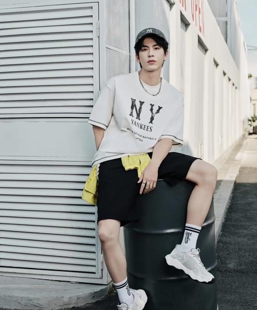 MLB经典大标印花情侣短袖 MLB1606 商品图1