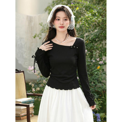 鹿向南「雾漫香榭」设计感显瘦黑色T恤女春季巨好看百搭长袖上衣 商品图4