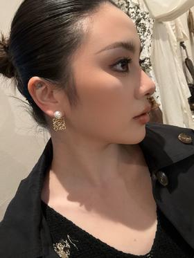 罗意威 2026 LOEWE Anagram珍珠耳钉