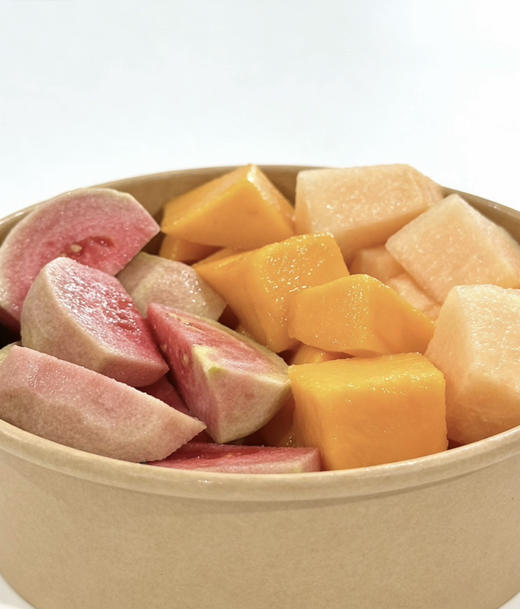 【鲜果切】红心芭乐、芒果、晓蜜瓜（750ml） 商品图1