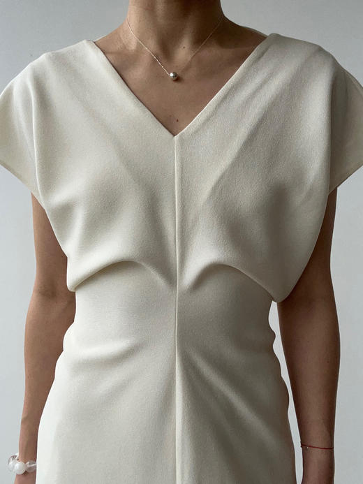 YANYI CHANG｜91830070 大V领立裁收腰连衣裙 [ 奶油黄 ] 商品图7