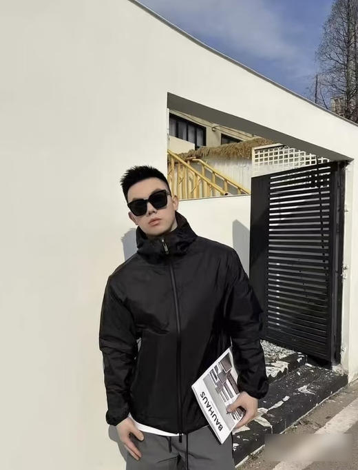 M可 新款字母男士防水拉链连帽夹克外套 特惠 Z-15883 商品图4