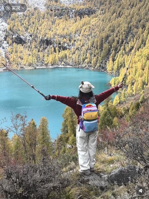 一店k 谁懂啊！！背上羊驼双肩包出门的瞬间，快乐DNA直接疯狂跳动！配色真的太绝了！满满的多巴胺风格！每一款的撞色搭配都独一无二！情侣出街帅炸了！轻量Tasra 16L防水黑科技机器人双肩包 商品图11