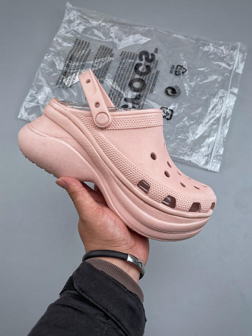 Crocs卡骆驰 bella clog EVA舒适百搭洞洞鞋  经夏季两用沙滩洞洞鞋 凉鞋拖鞋 商品图1