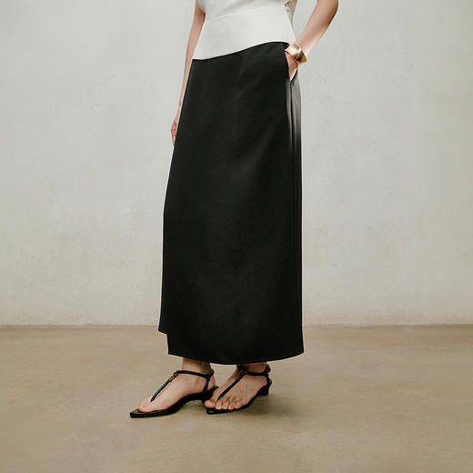 【林栖设计小店】风软流光|黑色优雅醋纤2026夏新款不规则半身裙1962058 商品图0