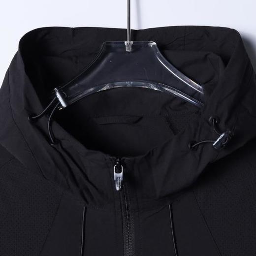 SDSA男装2026新款高贵轻奢纯色下摆松紧设计拉链立领连帽夹克百搭 商品图1