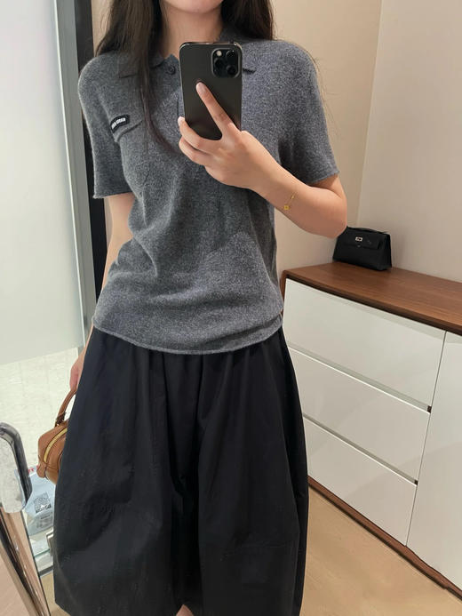 【非质量问题不退换】MiuMiu 26早春新款短袖（XHH） 商品图5