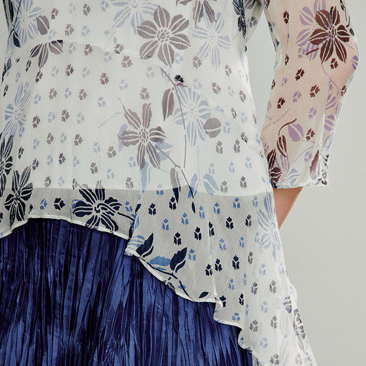 【林栖设计小店】生命之息|复古优雅多色不规则飞片2026夏新款轻盈真丝衫1962164 商品图6