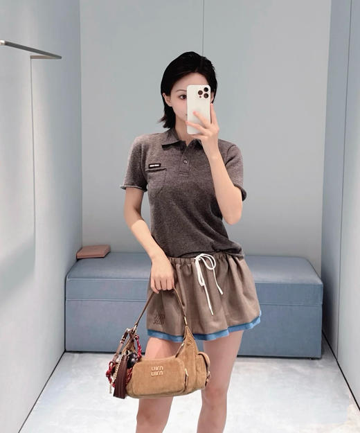 【非质量问题不退换】MiuMiu 26早春新款短袖（XHH） 商品图4