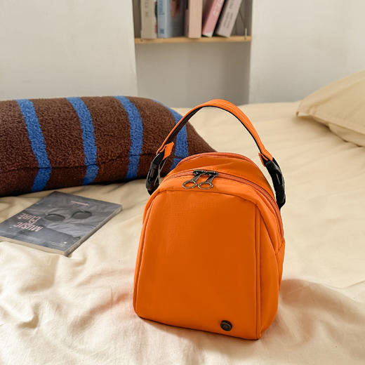 小巧实用 巨能装！【胖fufu贝壳蛋蛋包】（送可拆卸拎绳）六色可选 尼龙防水 手拎斜挎两用 日常通勤 简约外出 #M663 商品图13