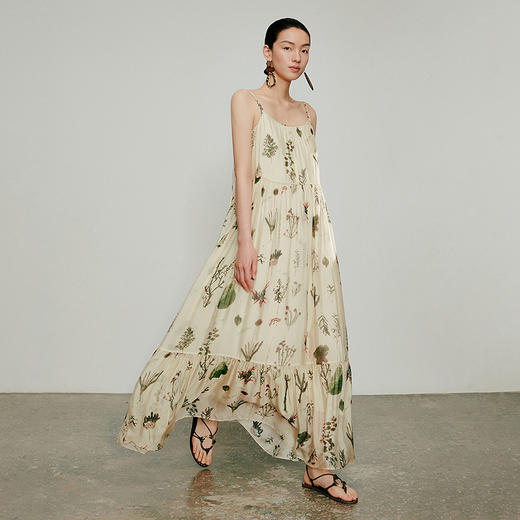 【林栖设计小店】手工系带|百搭多色温柔印花2026夏新款宽松吊带连衣裙1962187 商品图9