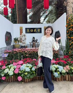 设计师剪花钉珠上衣