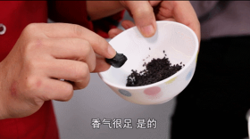 难怪新疆热巴古丽们发量浓密掉发少！全靠这株神奇的草