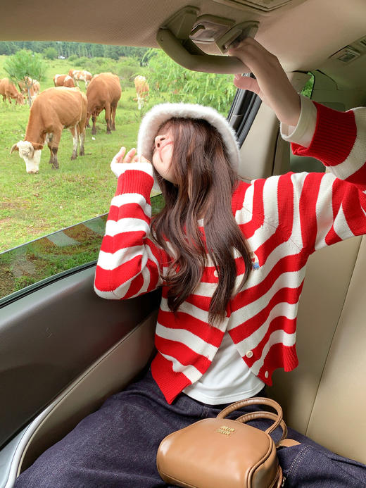 <曾小咸推荐>3.21现货秒杀 ！微信超特价！韩系红白条纹毛衣 日常179.99 立减90 秒杀89.99！！ 商品图6