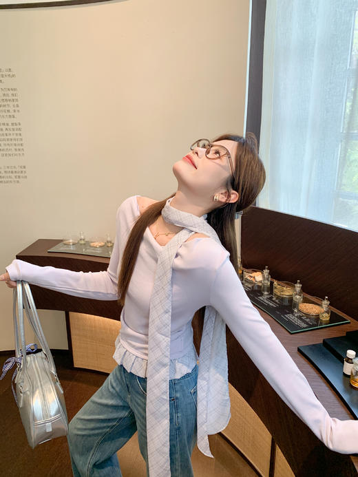 <曾小咸推荐>3.21现货秒杀 ！微信超特价！韩系荡领斜领长袖t恤 日常159.99 立减90 秒杀69.99！！ 商品图6