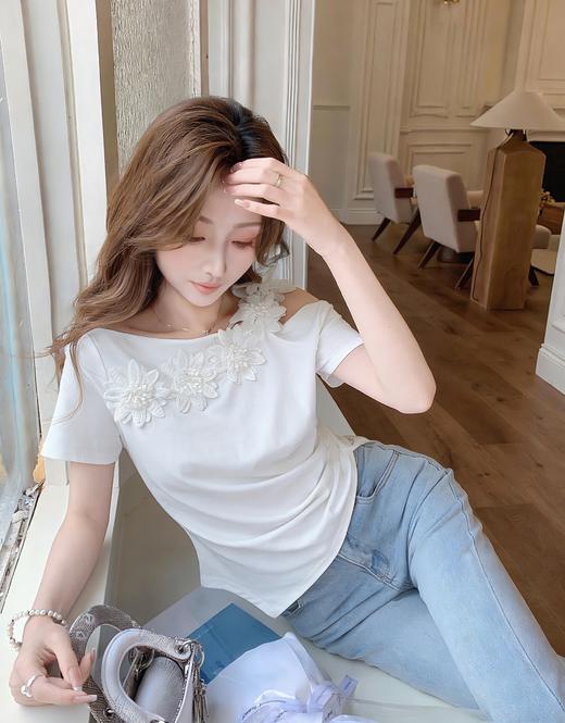 张心子【白芷鸢尾】露肩蕾丝拼接不规则显瘦T恤上衣 U2603012 商品图7