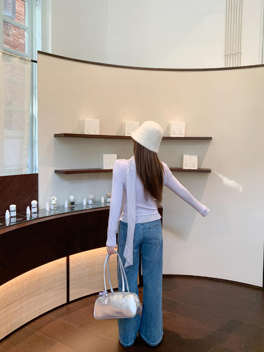 <曾小咸推荐>3.21现货秒杀 ！微信超特价！韩系荡领斜领长袖t恤 日常159.99 立减90 秒杀69.99！！ 商品图8