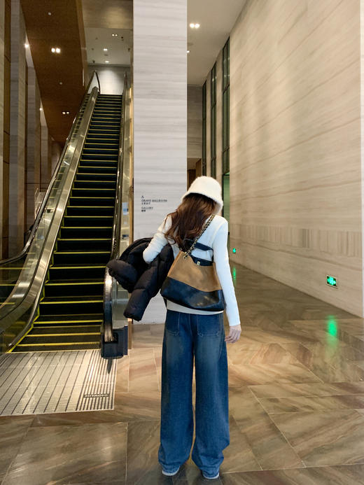 <曾小咸推荐>3.21现货秒杀 ！微信超特价！深蓝阔腿加绒直筒牛仔裤 日常229.99 立减130 秒杀99.99！！ 商品图13