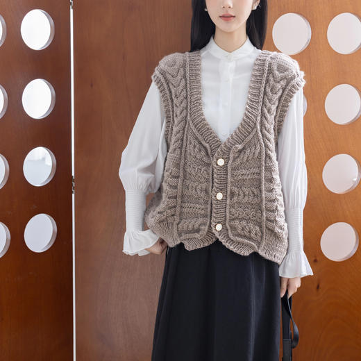 苏苏姐家左岸绞花马甲手工DIY羊毛线棒针毛线团上衣自制材料包 商品图2