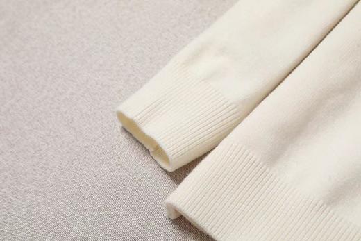 F0320140男女同款刺绣logo后背三条杠V领+排扣设计毛衣开衫 商品图12