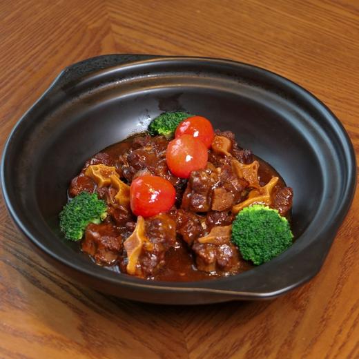 【水沙涟中餐厅 春鲜至味双人餐】午/晚餐通用！精选菜品：烟熏⼴安狮子头、红焖雪花和牛尾、红烧秧草河豚鱼、淮扬腌笃鲜笋汤...尝鲜水沙涟时令菜色同时体验招牌风味！ 商品图2