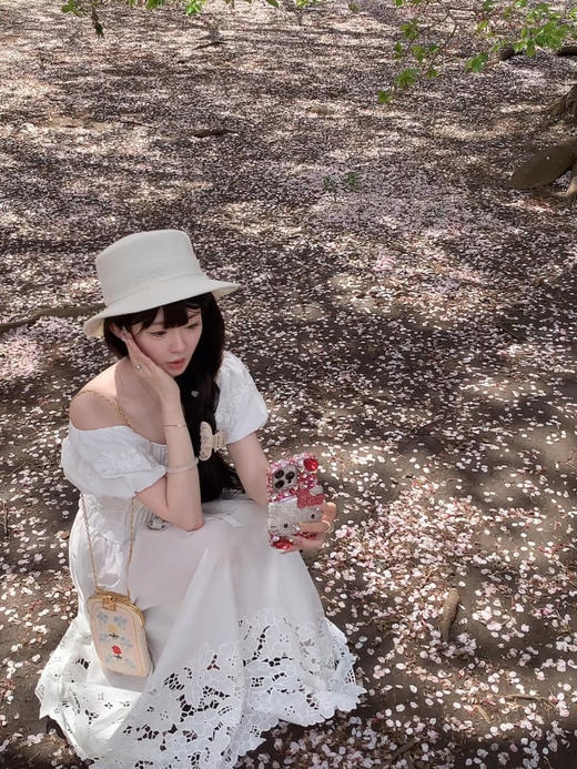 金蘑菇菇 小步圆舞曲 / 招牌100棉刺绣 上衣&套装 商品图1