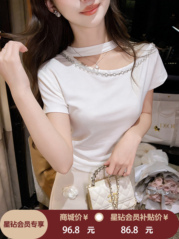 张心子【慵懒周末】挂脖露肩不规则显瘦小众设计上衣 U2603013