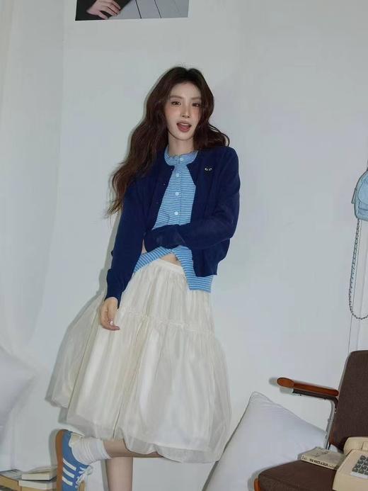 F0320148复古学院风藏青圆领蓝白条纹短款修身针织开衫 商品图7