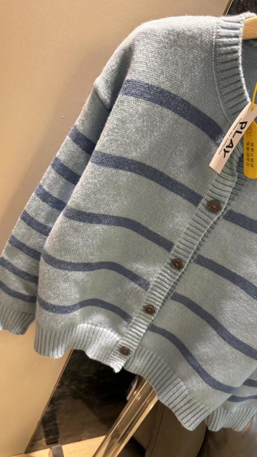 F032072奶蓝条纹圆领短款微宽松版型下摆收口设计针织开衫 商品图2