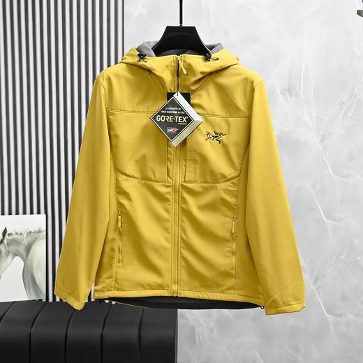 F032059春秋新款轻量软壳抓绒胸前简约小logo连帽冲锋衣外套 商品图5