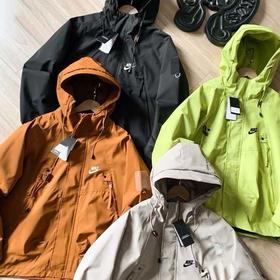 耐克外套连帽情侣冲锋衣 UA1001