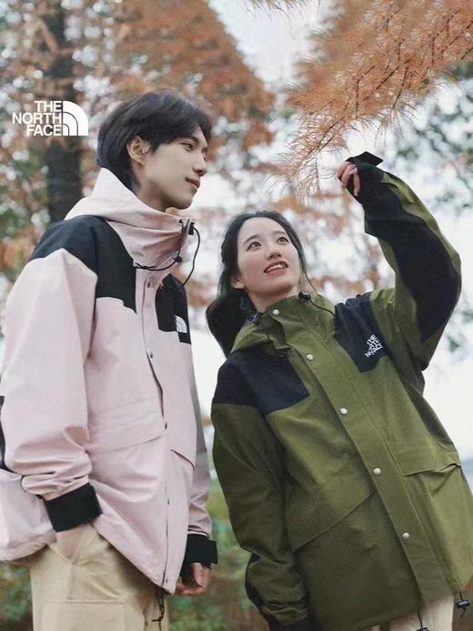 新春上新【奥莱仓直发】The North Face北面 1990款经典户外冲锋衣外套 海外亚太区奥特莱斯版 上海奥莱仓直发 商品图0