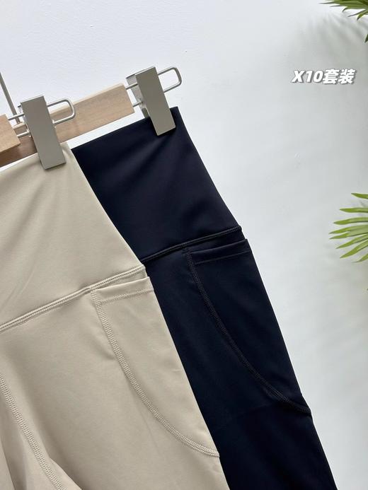 F032094春夏新款双面云感运动背心收腹提臀瑜伽短裤套装 商品图4