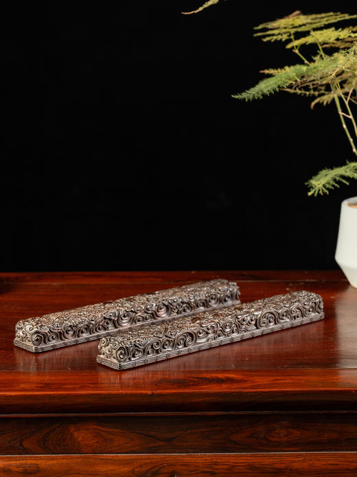 清	紫檀满雕云龙纹镇尺（一对） 商品图2