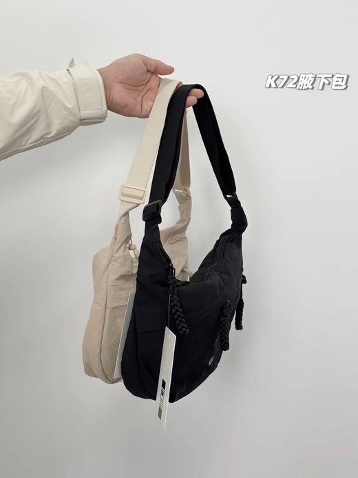 F0320145大容量单肩包腋下饺子包软质轻便单肩腋下包 商品图1