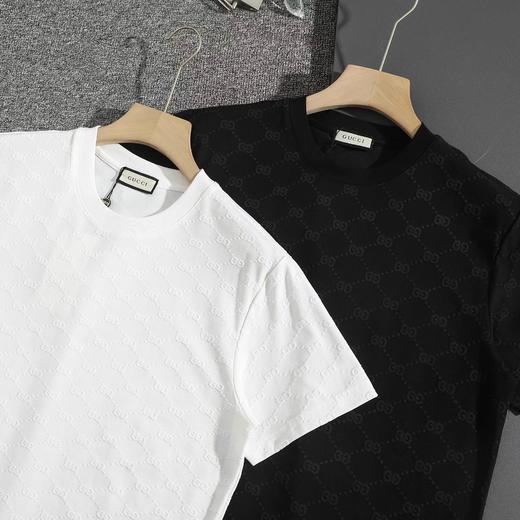 F032055舒适亲肤立体裁剪休闲宽松版型提花满印短袖T恤 商品图1