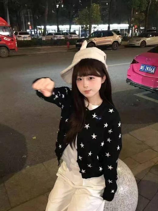 F032016春季新款休闲百搭黑底白星圆领少女感针织长袖开衫 商品图6