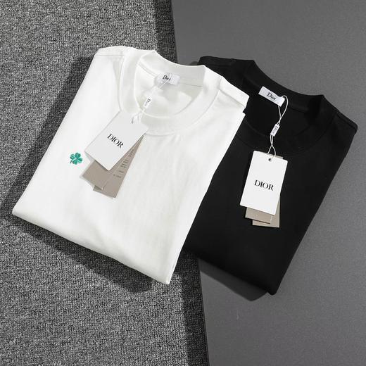 F032052早春新款简约大气质地柔软舒适立体刺绣宽松短袖 商品图1